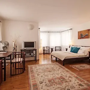 Hotel Domus Henrici