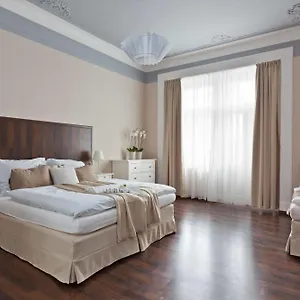 Prague Holiday Apartments Прага