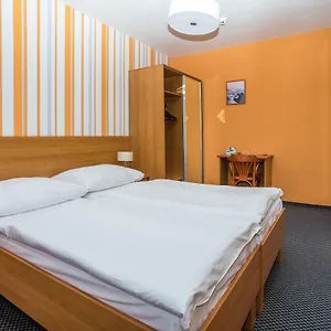 Hotel Bridge