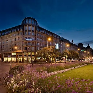 Ea Rokoko **** Prag