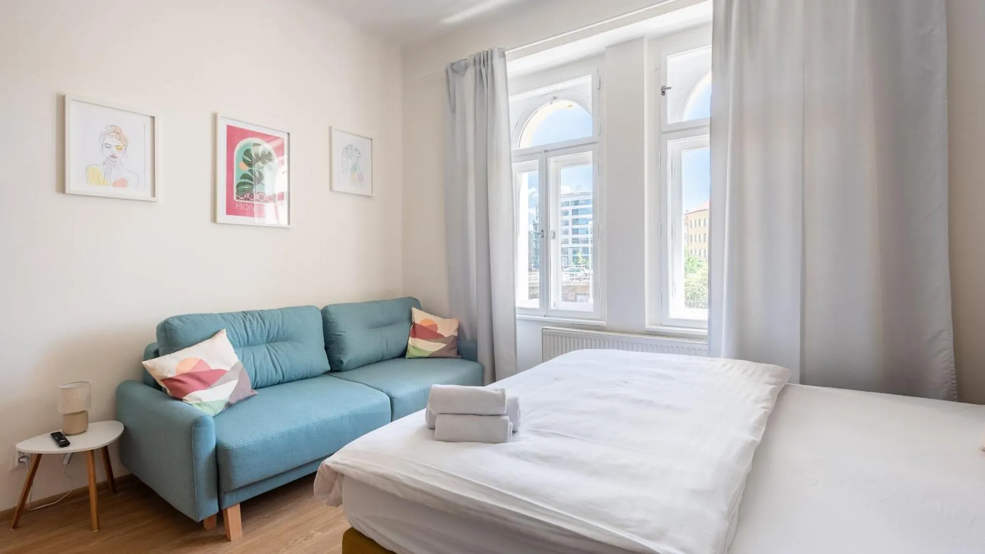 Tesnov Residence Apartments Prag Tjeckien