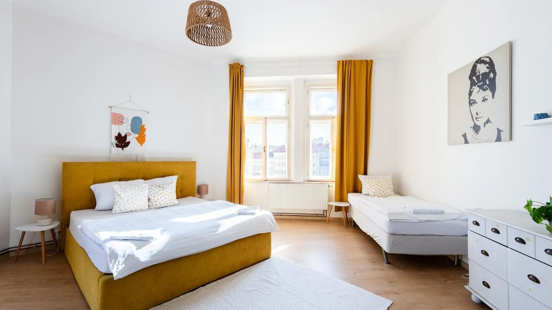 Tesnov Residence Apartments Prag 2*,