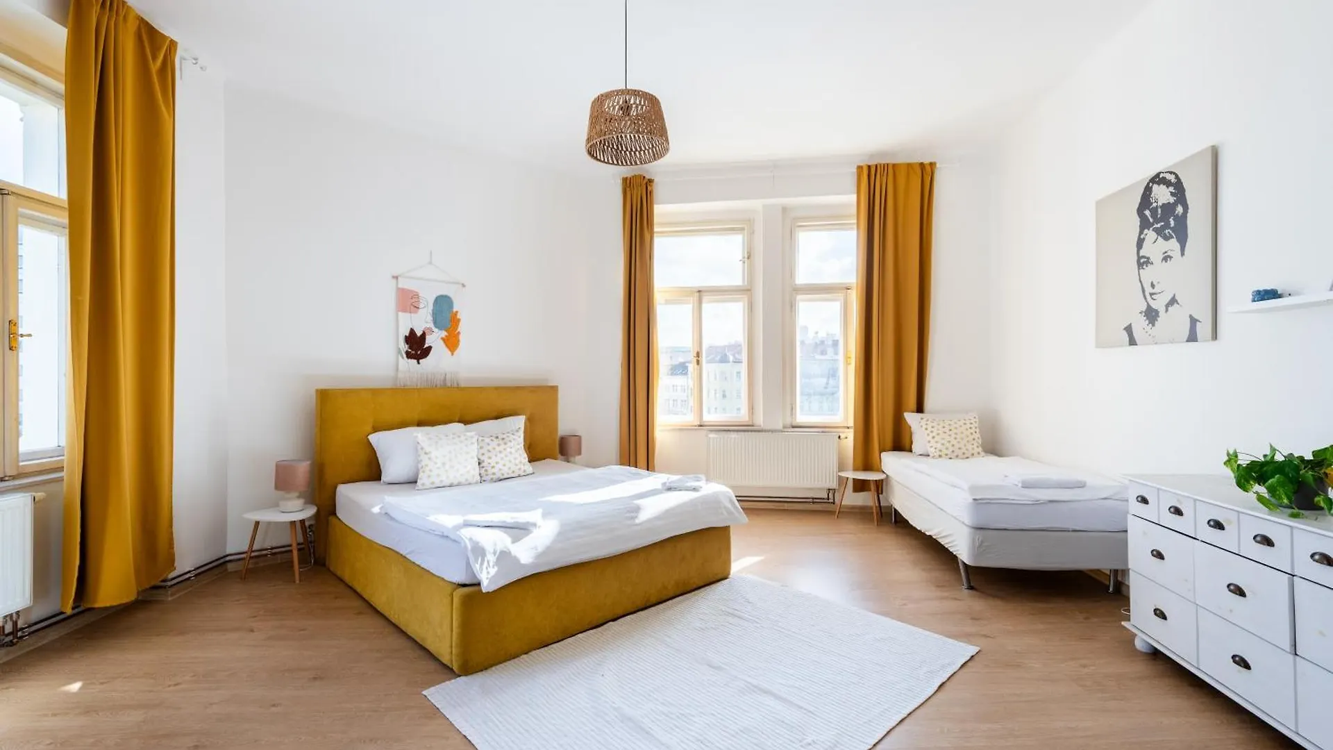 Tesnov Residence Apartments Prag 2*,